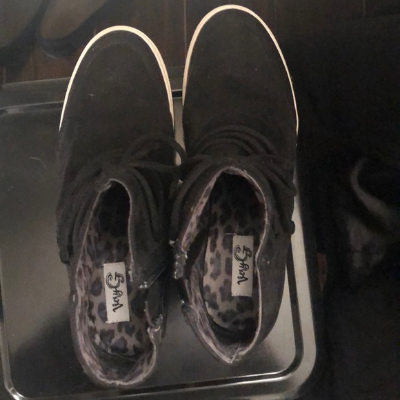 Suede wedge sneaker - Picture 4 of 4